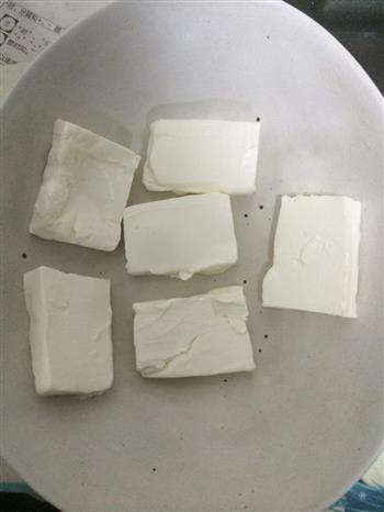奶油奶酪块罂粟籽磅蛋糕的做法图解1