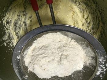 奶油奶酪块罂粟籽磅蛋糕的做法步骤5