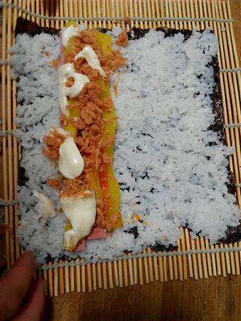 鱼子酱寿司的做法步骤4