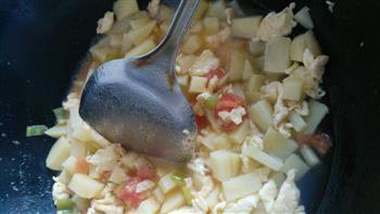 土豆西红柿鸡蛋打卤面的做法步骤8