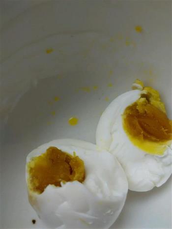 一次就成功的咸鸡蛋的做法步骤3