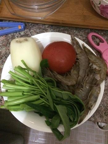 蔬菜海鲜汤的做法步骤1