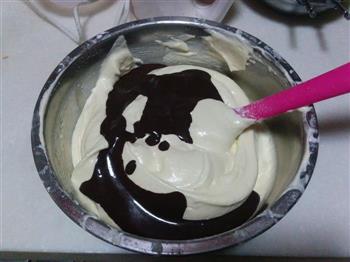黑白巧克力慕斯蛋糕的做法步骤11
