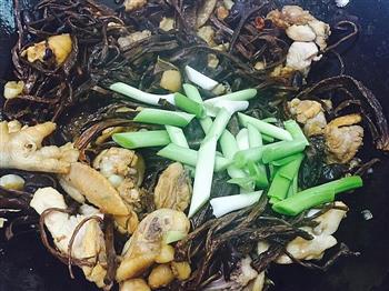 鲜到骨子里的-茶树菇炖鸡的做法图解8