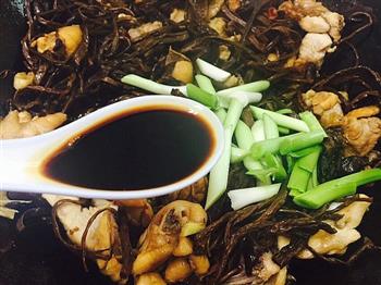 鲜到骨子里的-茶树菇炖鸡的做法步骤9