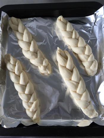 香葱辫子面包的做法步骤9