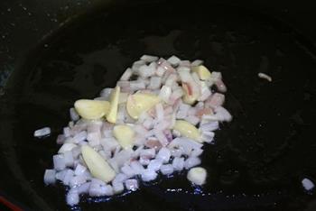 泰式咖喱虾仁的做法步骤2