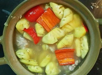开胃菠萝排骨煲的做法步骤7