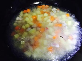 简易秘制咖喱土豆炖肉的做法步骤3