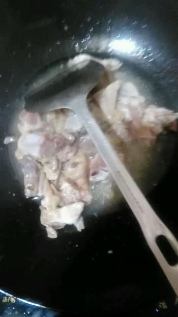 红烧鸡肉炒香菇的做法步骤4