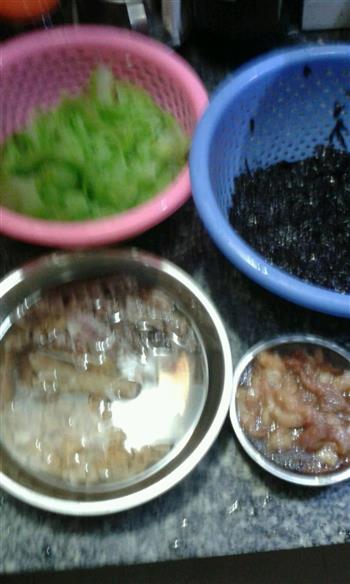 紫菜凉皮海鲜汤的做法步骤3