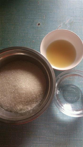 广式月饼必备-转化糖浆的做法步骤1