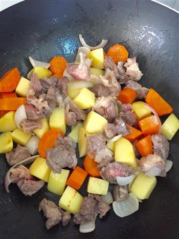 土豆炖牛肉盖饭的做法步骤5