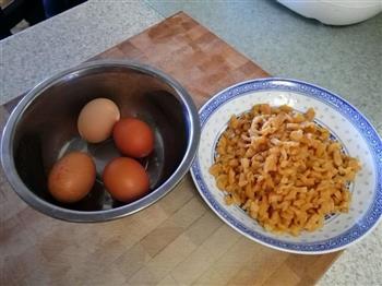 菜脯蛋的做法步骤1