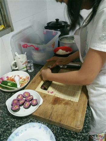 紫薯寿司的做法步骤4