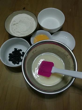 蔓越莓麦芬蛋糕的做法步骤1