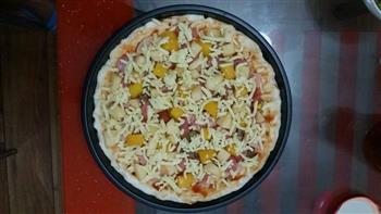 香肠水果披萨的做法图解5