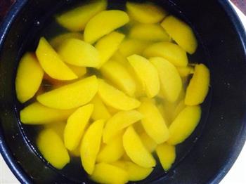 自制冰糖黄桃的做法步骤5
