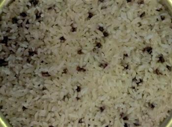 紫米蒸饭的做法步骤1