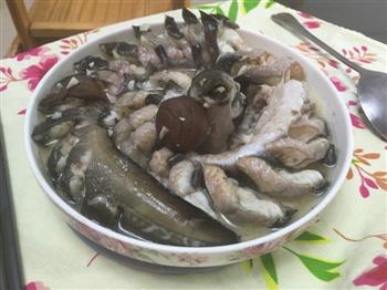 酸梅汤清蒸蒜香乌耳鳗的做法步骤6