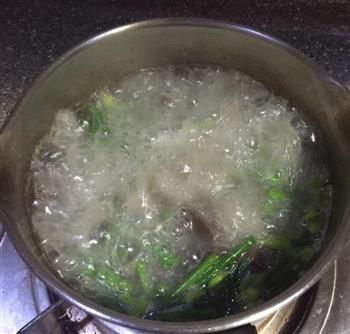 夏日的一抺红-猪红韭菜汤的做法步骤4
