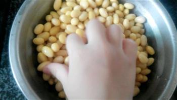 茄汁黄豆米的做法步骤3