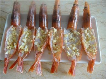 柠香蒜蓉蒸红虾的做法步骤9