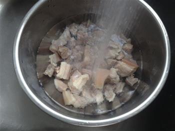 小土豆烧肉的做法步骤2