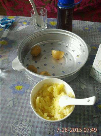 牛奶土豆泥的做法步骤1