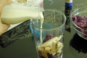 紫薯奶昔-富含膳食纤维-抗癌排毒通便瘦身的做法图解6