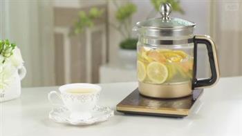如何简单制作滋润养生水果茶的做法步骤6
