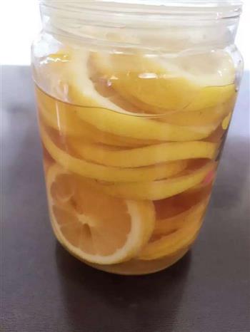 冰凉夏日—柠檬蜂蜜水的做法步骤2