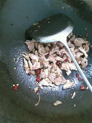 辣味豆芽炒肉的做法步骤4