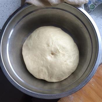 手揉面团的福音-薏米红豆面包的做法步骤5