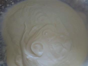 火龙果菠萝酸奶慕斯蛋糕的做法步骤6