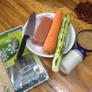 自制简易寿司卷便当 新手易上手 超简单食材的做法步骤1