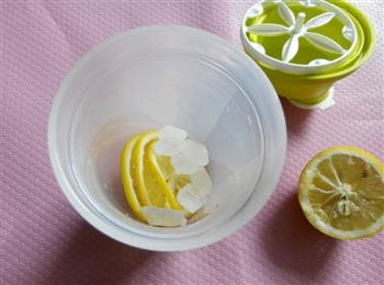 冰糖柠檬水的做法步骤2
