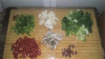 超好吃的花菜蘑菇菜的做法图解1