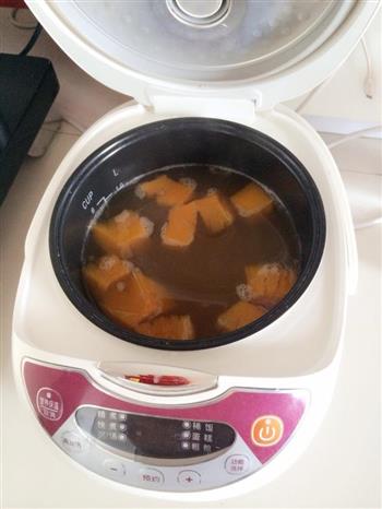 电饭煲版南瓜绿豆汤的做法步骤3