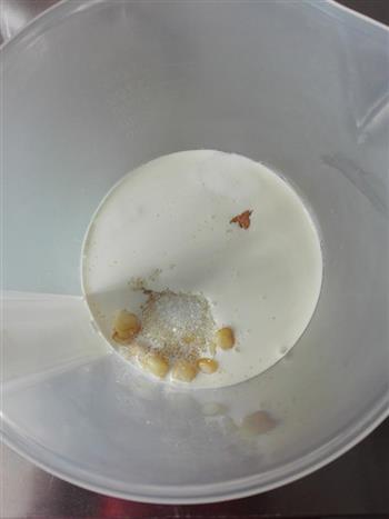 玉米味噌冰激凌的做法步骤2