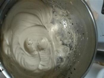 抹茶紫薯蛋糕卷的做法步骤2
