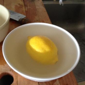 芳香气息-柠檬纸杯蛋糕的做法图解1