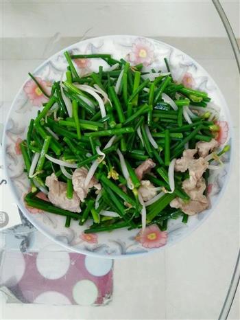 韭菜花豆芽炒肉的做法步骤7