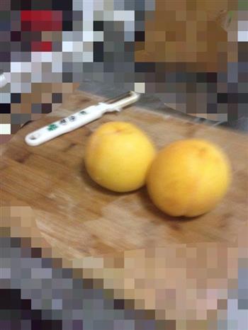 自制黄桃罐头，绝对没有添加剂的做法步骤1