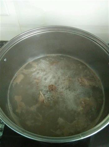 家常菜-冬瓜骨头汤的做法步骤1
