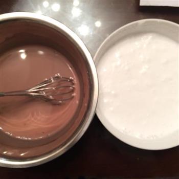 巧克力慕斯蛋糕的做法步骤6