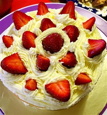 草莓奶油酸奶戚风蛋糕-零基础裱花都可以上手的做法步骤12