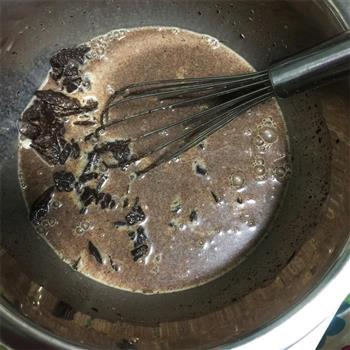浓醇巧克力冰激凌的做法图解3