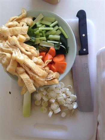 小松菜味噌汤的做法步骤2