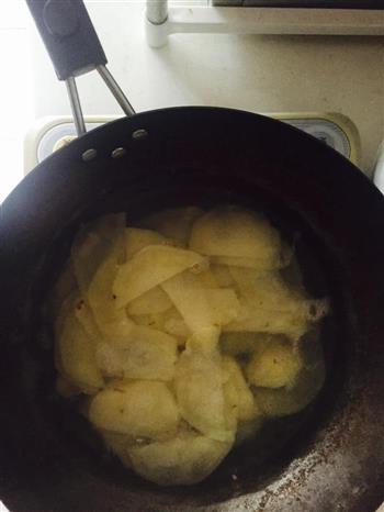 土豆三重奏—麻辣土豆片的做法步骤3